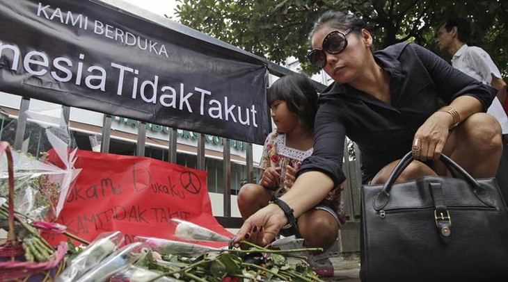 อินโดนีเซียเปิดตัวแอพพลิเคชั่นต่อต้านการก่อการร้าย - ảnh 1