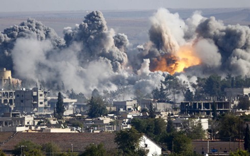 สหรัฐยอมรับว่าทำการโจมตีทางอากาศในอิรักและซีเรีย   - ảnh 1