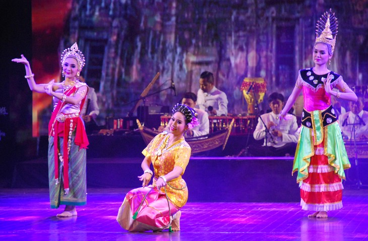 งานวันวัฒนธรรมไทยในเวียดนาม - ảnh 21