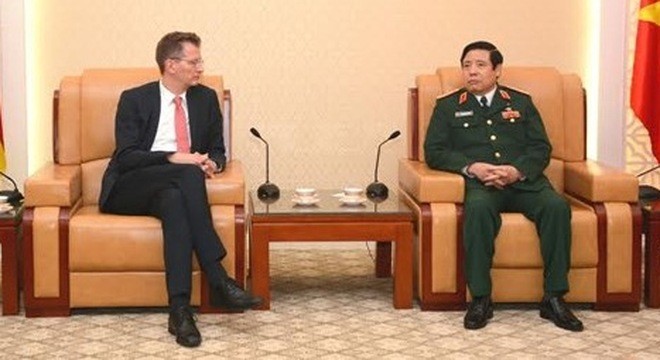 Вьетнам и Германия активизируют сотрудничество в области обороны - ảnh 1