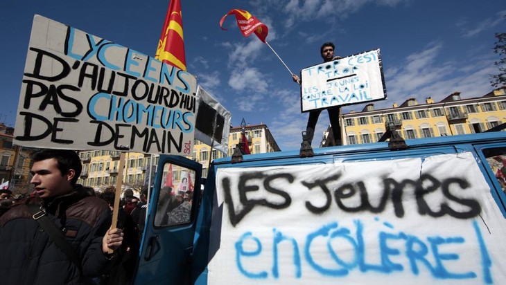 Во Франции прошли массовые акции протеста против трудовой реформы - ảnh 1