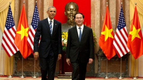 Президент США Барак Обама начал официальный визит во Вьетнам - ảnh 1