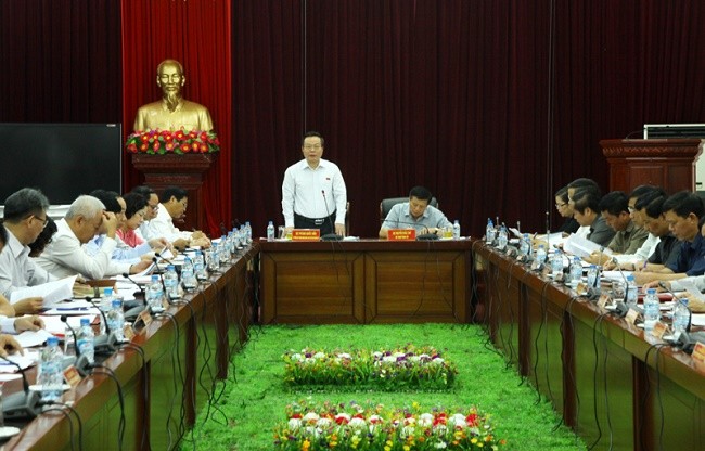 Зампредседателя НС СРВ Фунг Куок Хиен провел рабочую встречу в Лайтяу - ảnh 1