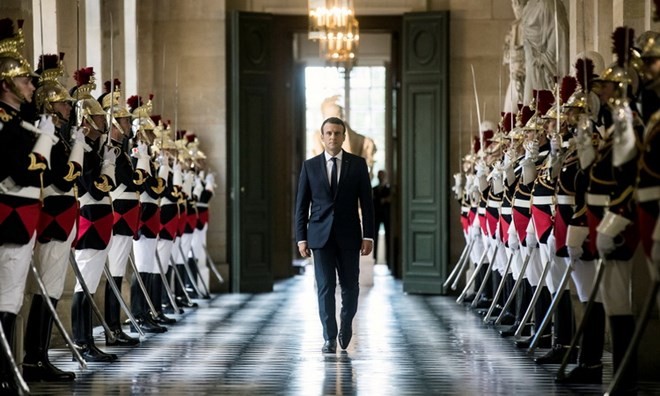 Большинство депутатов Нацсобрания Франции выразило вотум доверия правительству Макрона - ảnh 1