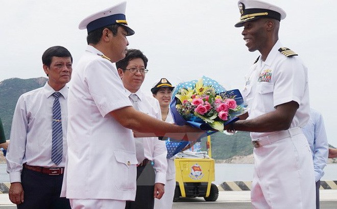 В провинции Кханьхоа прошла 8-я встреча между ВМС Вьетнама и ВМС США - ảnh 1