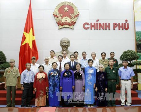 Партия и государство Вьетнам уделяют особое внимание заботе о людях, имеющих заслуги перед Родиной - ảnh 1