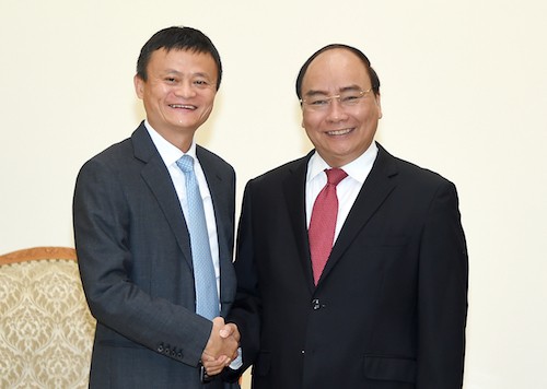 Премьер Вьетнама Нгуен Суан Фук принял главу китайской компании «Алибаба» Джека Ма - ảnh 1