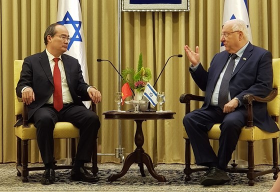 Секретарь парткома города Хошимина встретился с президентом Израиля - ảnh 1