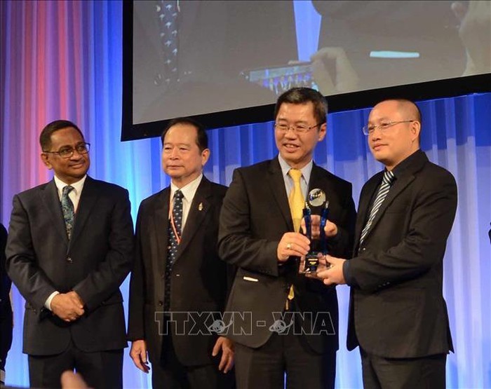 Вьетнам получил множество международных премий в области информационных технологий - ảnh 1