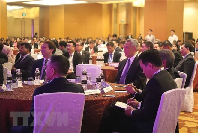 33-й саммита АСЕАН: Укрепление связей и создания благоприятной среды для предприятий стран-участниц на фоне международной интеграции - ảnh 1