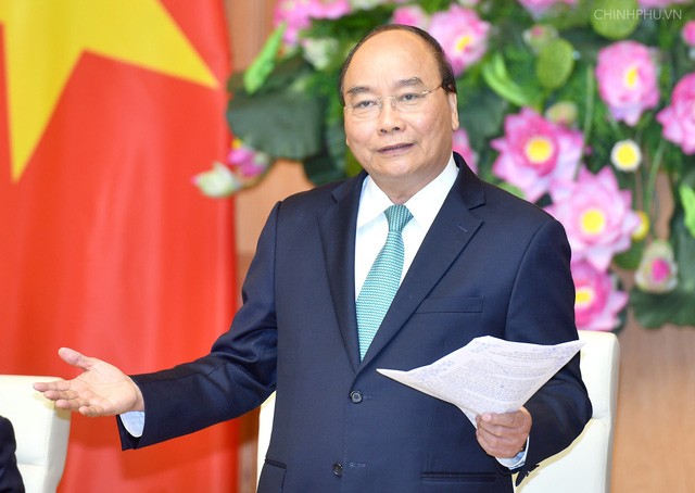 Премьер-министр Вьетнама встретился с лучшими педагогами и представителями отрасли образования - ảnh 1