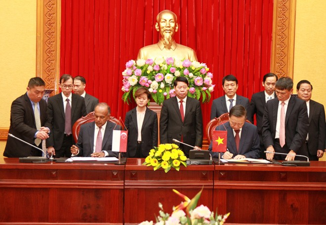Вьетнам и Сингапур усиливают сотрудничество в борьбе с преступностью - ảnh 1