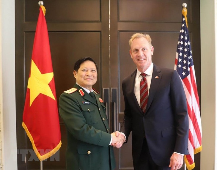 Министр обороны Вьетнама провел двусторонние встречи в кулуарах Диалога Шангри-Ла - ảnh 1