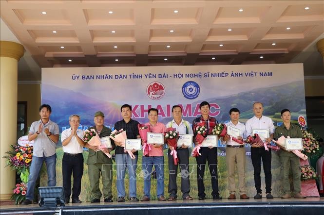 Открылся 19-й фестиваль фотоискусства в северных горных районах Вьетнама - ảnh 1