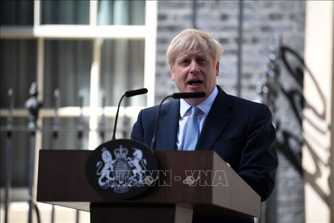 Премьер-министр Великобритании призвал ЕС разделить общее понимание по вопросу положения бэкстопа  - ảnh 1