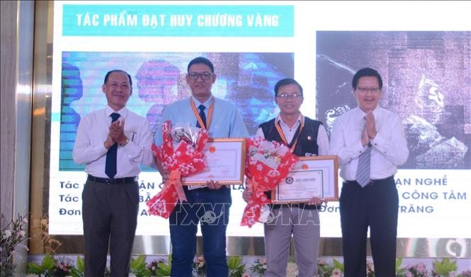 В провинции Шокчанг награждены победители фотофестиваля Дельты реки Меконг - ảnh 1
