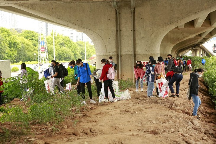 Повышение уровня осознания обществом важности охраны окружающей среды города Ханоя - ảnh 1