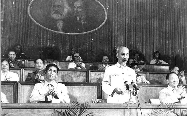 Каждый съезд КПВ знаменует важную веху в истории вьетнамского народа - ảnh 1