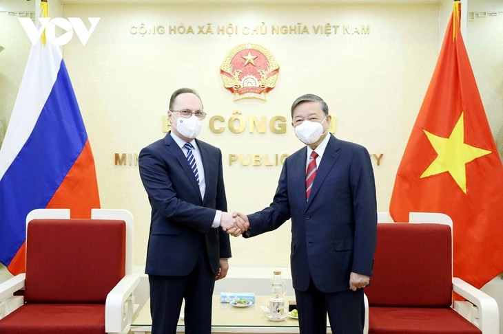 Вьетнам и Россия укрепляют сотрудничество в борьбе с преступностью - ảnh 1