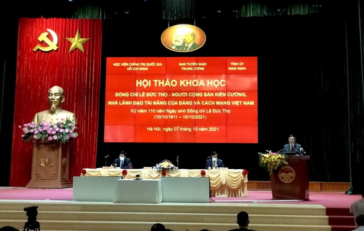 Товарищ Ле Дык Тхо – стойкий коммунист, талантливый руководитель Партии и вьетнамской революции - ảnh 1