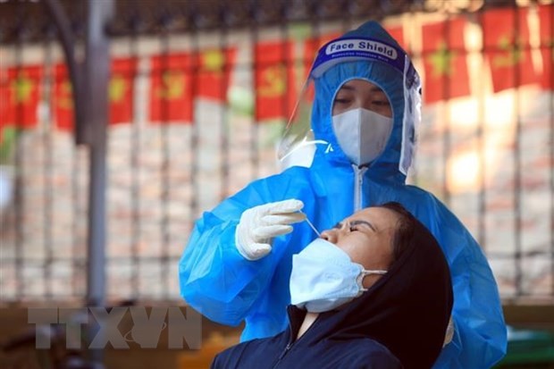 Во Вьетнаме за последние сутки зарегистрировано более 16,4 тысяч новых случаев заражения COVID-19 - ảnh 1