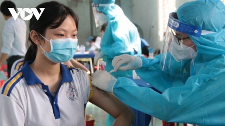 Во Вьетнаме зарегистрировано 150.618 новых случаев заражения коронавирусом - ảnh 1