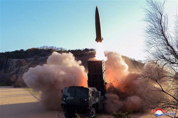 США и Южная Корея призывают Северную Корею вернуться за стол переговоров после ракетных испытаний - ảnh 1