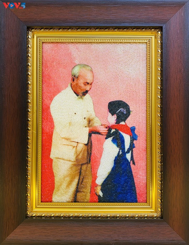 Уникальная коллекция картин из риса «Любимый дядюшка Хо» - ảnh 8