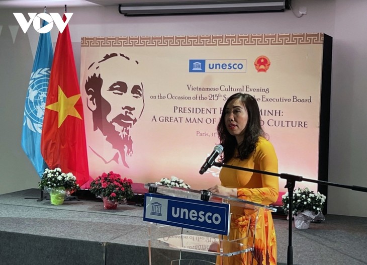 В ЮНЕСКО чествовали президент Хо Ши Мина - борца за мир, выдающуюся культурную знаменитость - ảnh 1