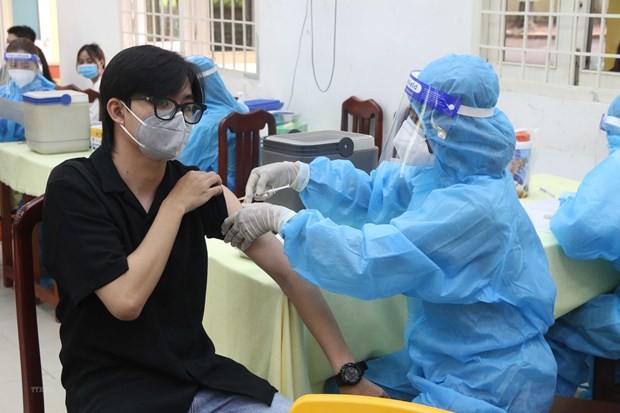 По состоянию на 28 октября во Вьетнаме зарегистрирован 641 новый случай заражения COVID-19  - ảnh 1