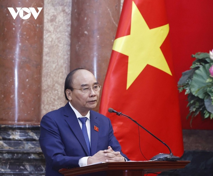 Президент Вьетнама Нгуен Суан Фук направил поздравительное письмо по случаю Дня вьетнамского учителя  - ảnh 1