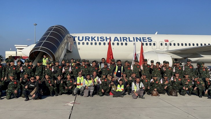 Вьетнамский спасательный отряд ВНА успешно завершил миссию в Турции  - ảnh 1
