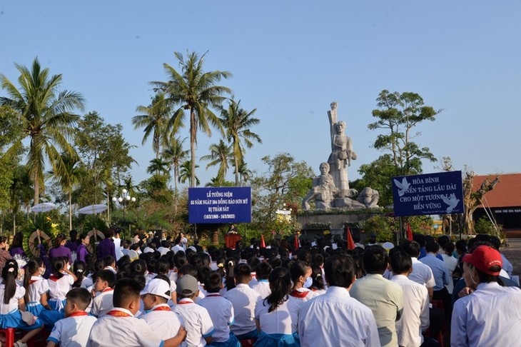 В Куангнгай состоялась мемориальная церемония,  посвященная памяти  жертв, погибших в резне в Шонми 55 лет назад  - ảnh 1