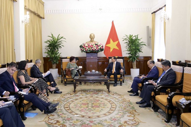 Одобрены меры по укреплению двусторонних отношений между Вьетнамом и Мексикой в ближайшее время - ảnh 1