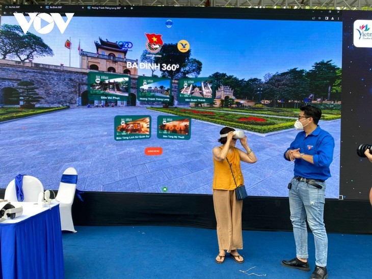 Внедрение цифровых технологий в исторических памятниках Ханоя - ảnh 7