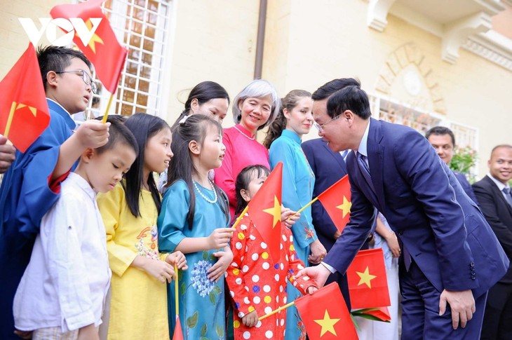 Президент Во Ван Тхыонг завершил визит в Австрию и начинал визит в Итальянскую Республику и Ватикан - ảnh 1