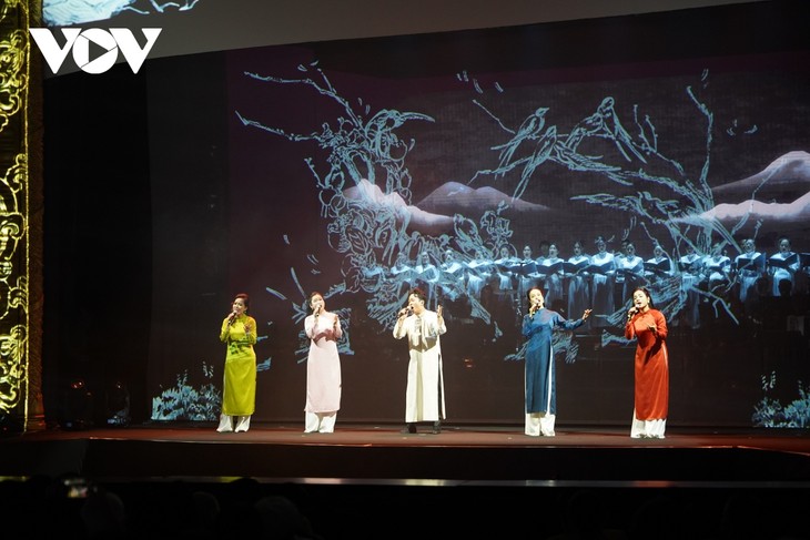 Художественная программа по случаю 100-летия со дня рождения композитора Ван Као - ảnh 2