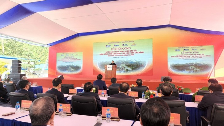 Премьер-министр Вьетнама дал старт проекту строительства скоростной автомагистрали Донгданг (провинция Лангшон) -  Чалинь (провинция Каобанг)   - ảnh 1