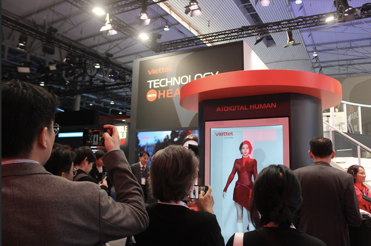 Viettel представила технологические продукты с применением искусственного интеллекта на выставке MWC 2024 - ảnh 1