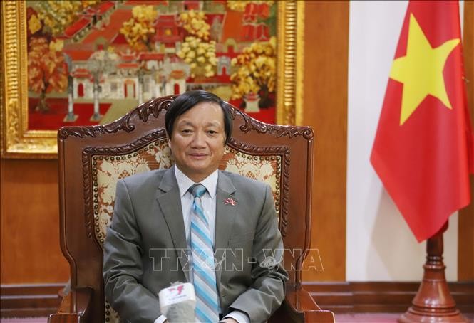 Посол Нгуен Ба Хунг: визит президента То Лама способствует углублению особых отношений между Вьетнамом и Лаосом  - ảnh 1