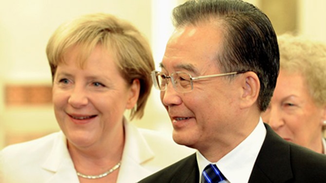 The German Chancellor begins a two-day visit to China  - ảnh 1