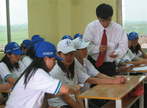 Migrant Resource Center opens in Hanoi - ảnh 1