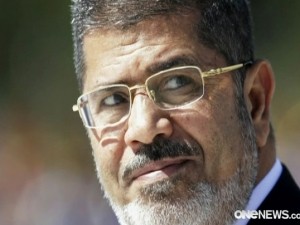 Egypt’s Morsi faces fresh trial for “insulting judiciary” - ảnh 1