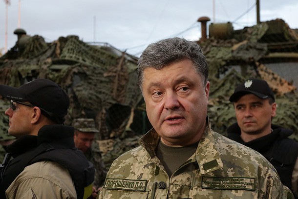 Ukrainian president promises to restrain the army  - ảnh 1