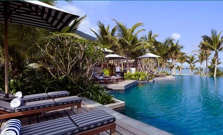 Resort in Da Nang wins title of world luxury resort  - ảnh 1