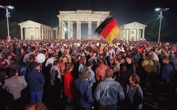 Germany celebrates 25th anniversary of reunification  - ảnh 1