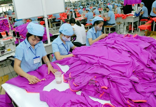 S&P: Vietnam’s economy prospers while other Asian countries grow slowly - ảnh 1