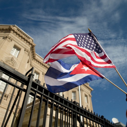US resumes its commercial flights to Cuba - ảnh 1