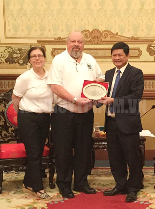HCM City boosts ties with US veterans - ảnh 1