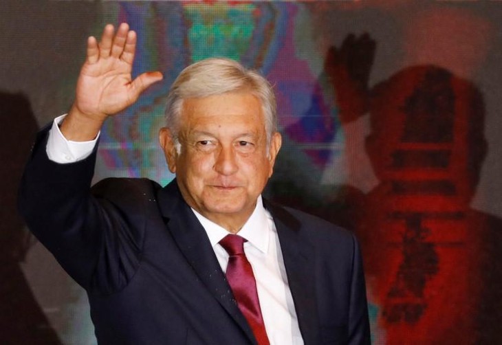 Obrador scores landslide victory as Mexico votes for change - ảnh 1